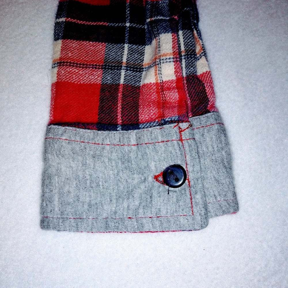 Passport Kids M Red Plaid Button Down Hooded Shirt - Picture 4 of 6